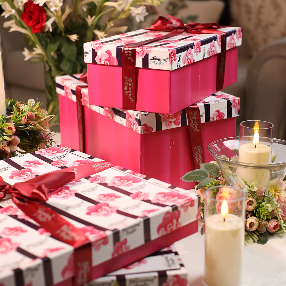 Chic Contrast Dessert Plates- Set of 2