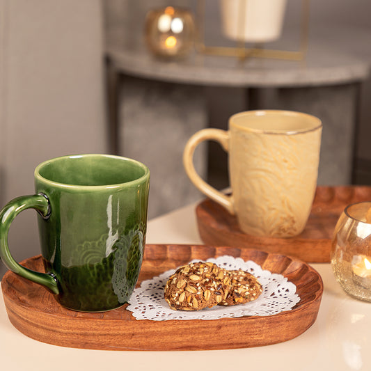 Crusty Cream Carved Mug With Wooden Tray