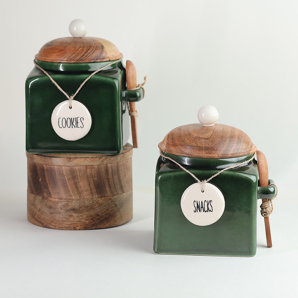 Glossy green snacks and cookies storage jar
